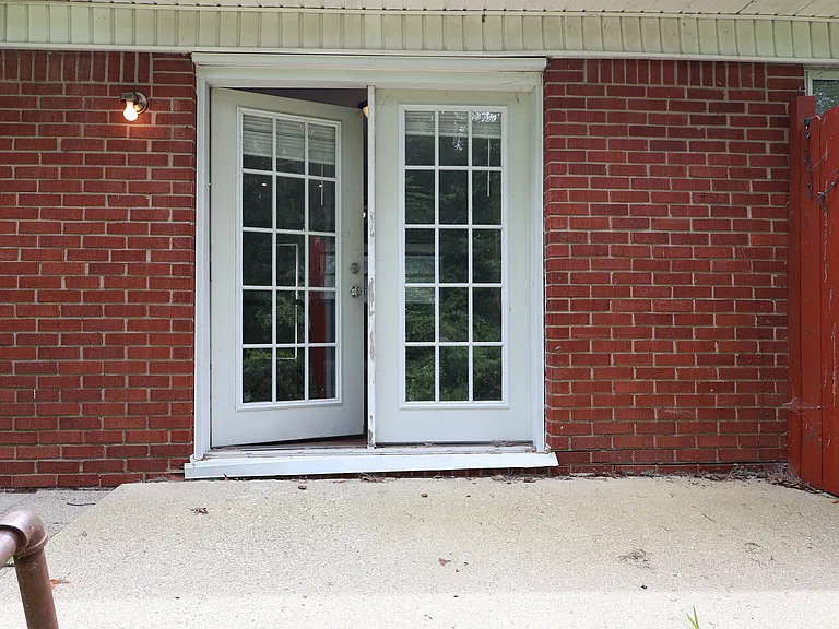 205 Long St #2 — Photo 15