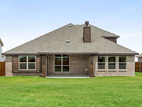 4th image of 646 Polaris Ln