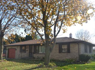 604 Marclare St, Dixon, IL 61021