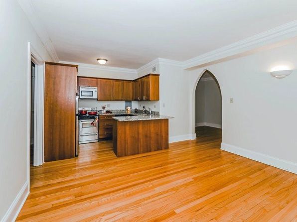 401-11 W Fullerton Pkwy #4111005W