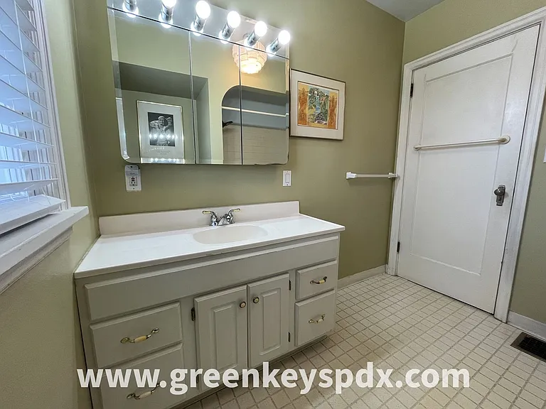 2101 N Rosa Parks Way — Photo 21