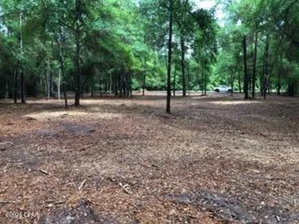 4954 Derby Dr, Chipley, FL 32428