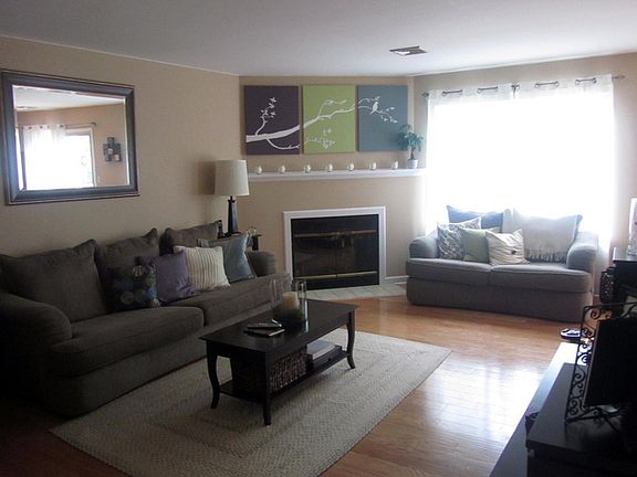 3rd image of 304 Sheffield Ct #304