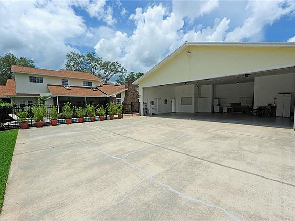 3rd image of 1824 Lindberg Ln