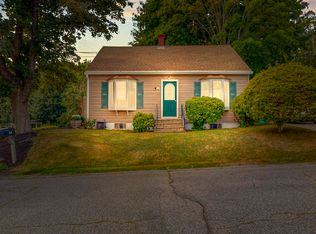 36 Irwin St, Lewiston, ME 04240