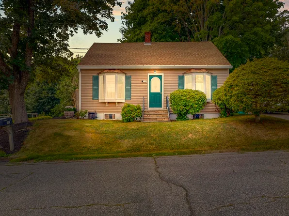 36 Irwin Street, Lewiston, ME 04240