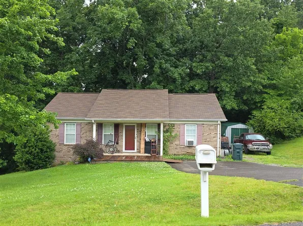 109 Payne Springs Rd, Dickson, TN 37055