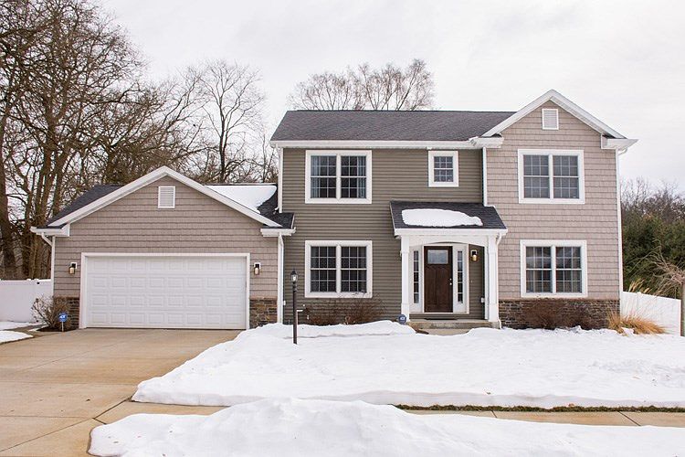 1st image of 54010 Stonewood Dr