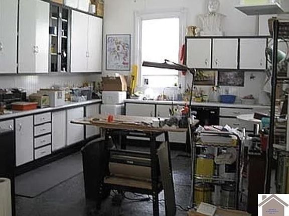 4th image of 520 N 6th St