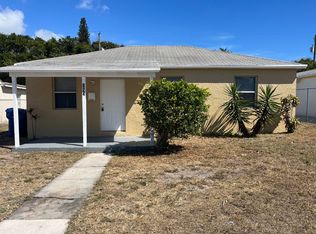 824 W 5th St, Riviera Beach, FL 33404