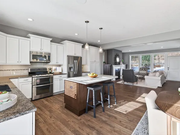 359 Pleasant Ave, Saint Paul, MN 55102