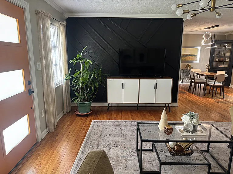 407 E Jersey St — Photo 2