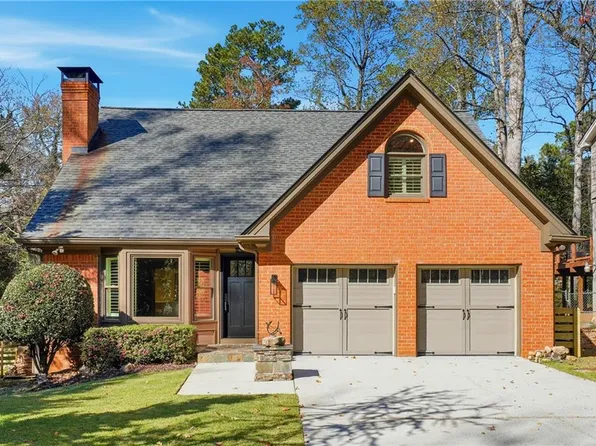 2836 Thornbriar Rd, Atlanta, GA 30340
