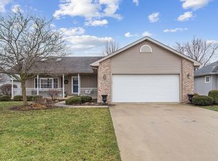 380 Highpoint Cir S, Bourbonnais, IL 60914