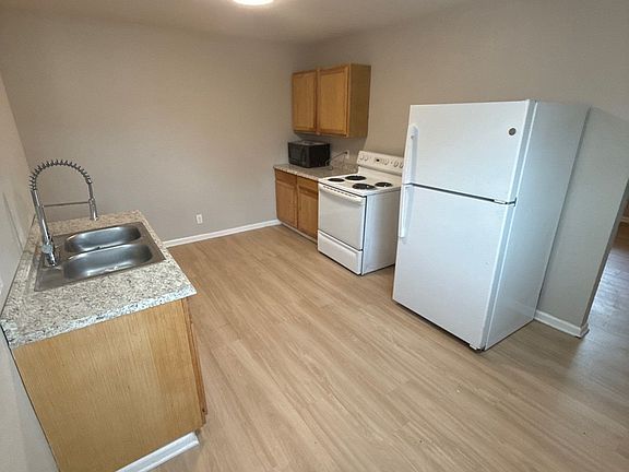5th image of 6209 E 12th St #6209