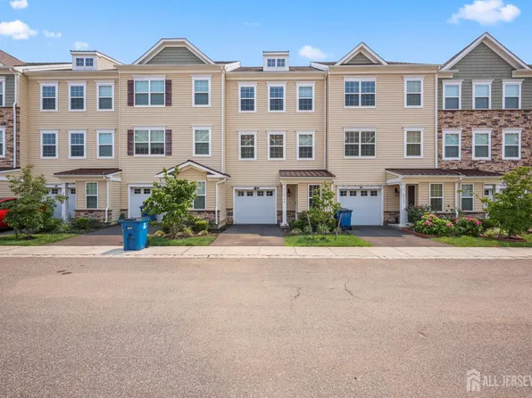 2104 John Deere Ln, Monroe Township, NJ 08831