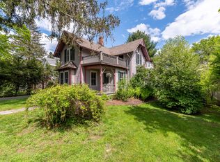 5 Goodrich St, Stockbridge, MA 01262
