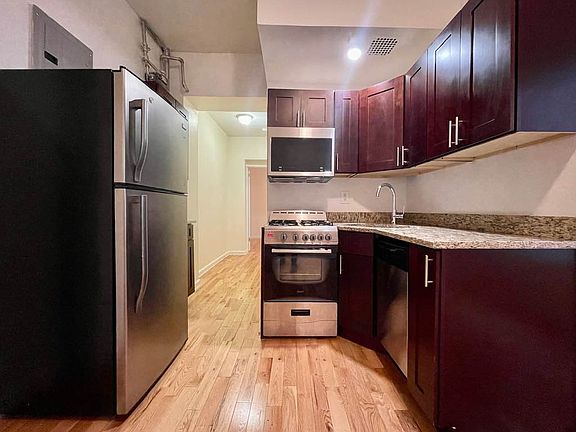 3rd image of 515 W 111th St #4D