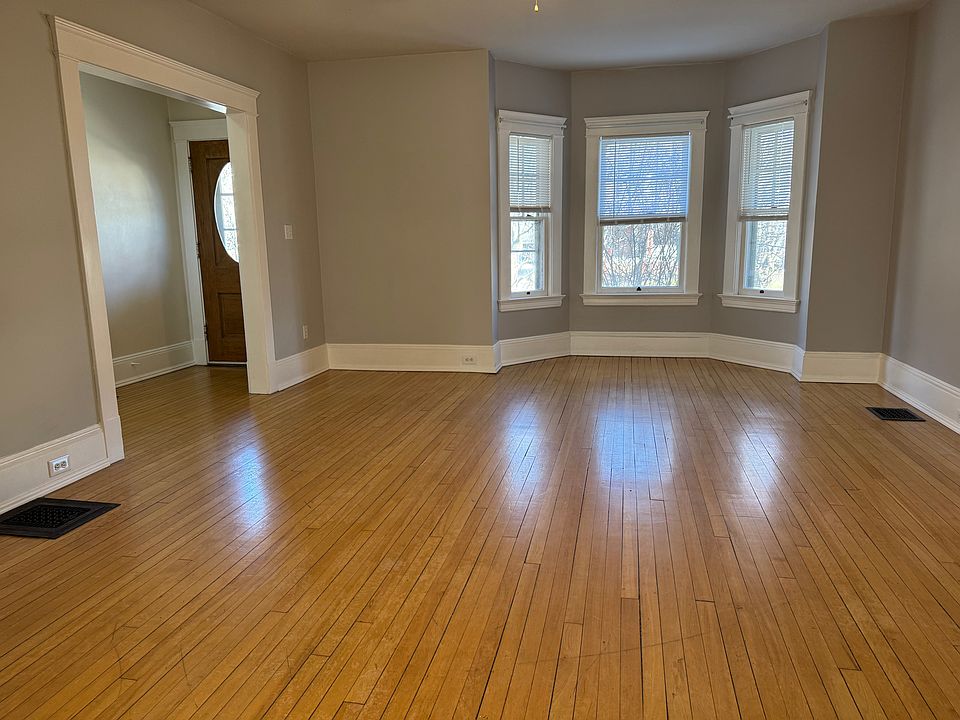 1st image of 1360 Ethel Ave