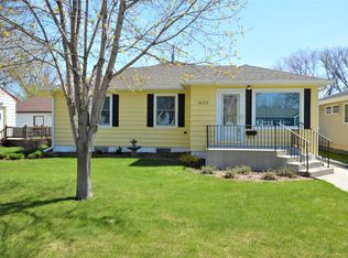 1625 S 3rd St, Aberdeen, SD 57401