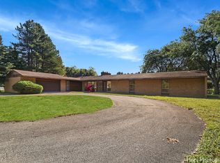 80 Meadow Hill Rd, Barrington Hills, IL 60010