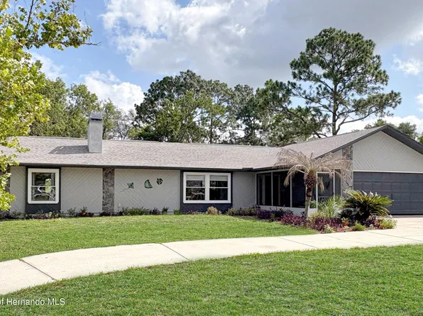 1420 Somerset Ave, Spring Hill, FL 34609