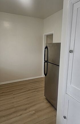 4th image of 1421 S Westmoreland Ave APT 26