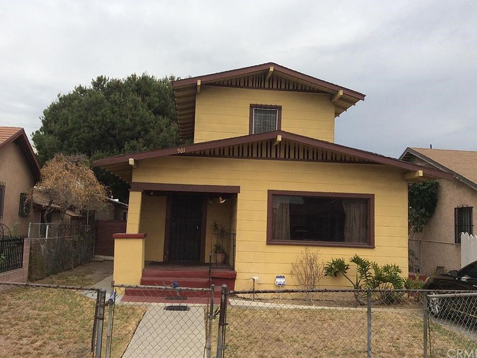 1st image of 901 W 73rd St
