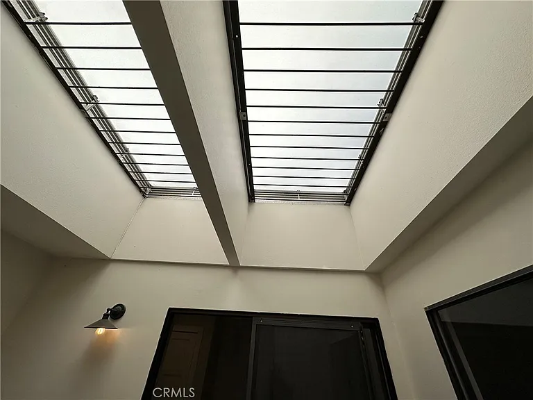 119 S Glassell St #B — Photo 33
