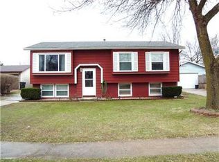 3809 Pine Tree Dr NE, Cedar Rapids, IA 52402