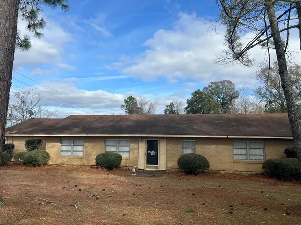 209 Randall H Whiddon Dr, Ashburn, GA 31714