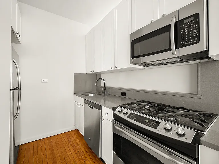 121 Madison Ave #11C — Photo 1