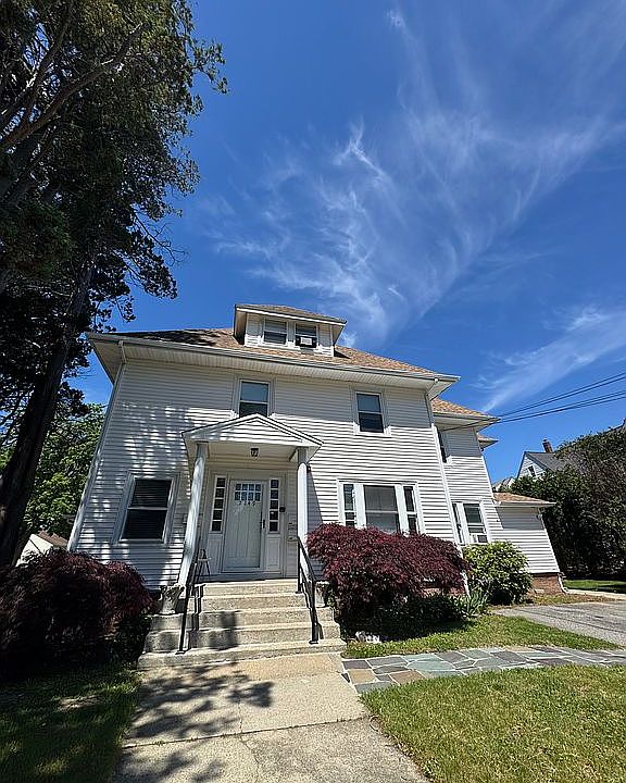 1st image of 2249 Cranston St