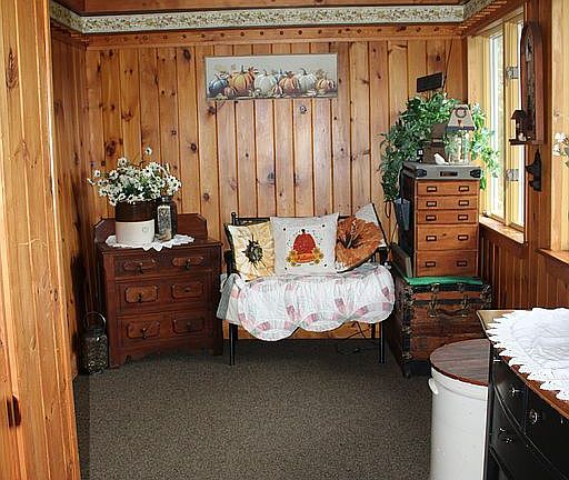 4th image of 6812 Curriers Rd