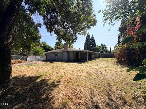 3rd image of 1209 N 10th St