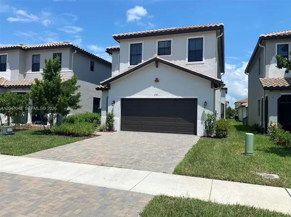 5525 Agostino Way Ave, Maria, FL 34142