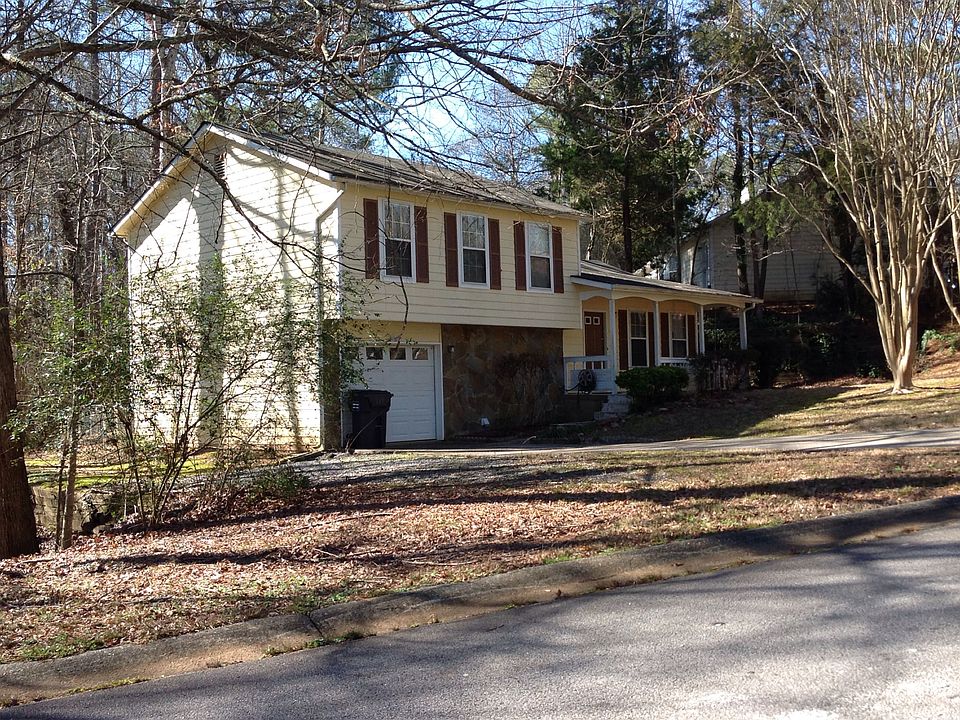 2nd image of 120 Adams Mill Dr