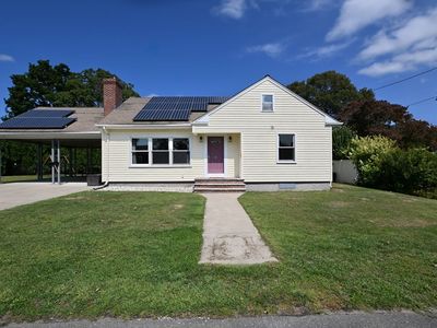 33 Harbeck St, Acushnet, MA, 02743