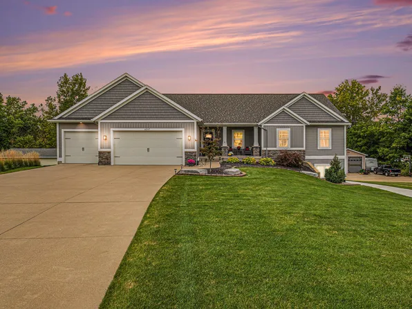 4247 Vista Dr, Hudsonville, MI 49426