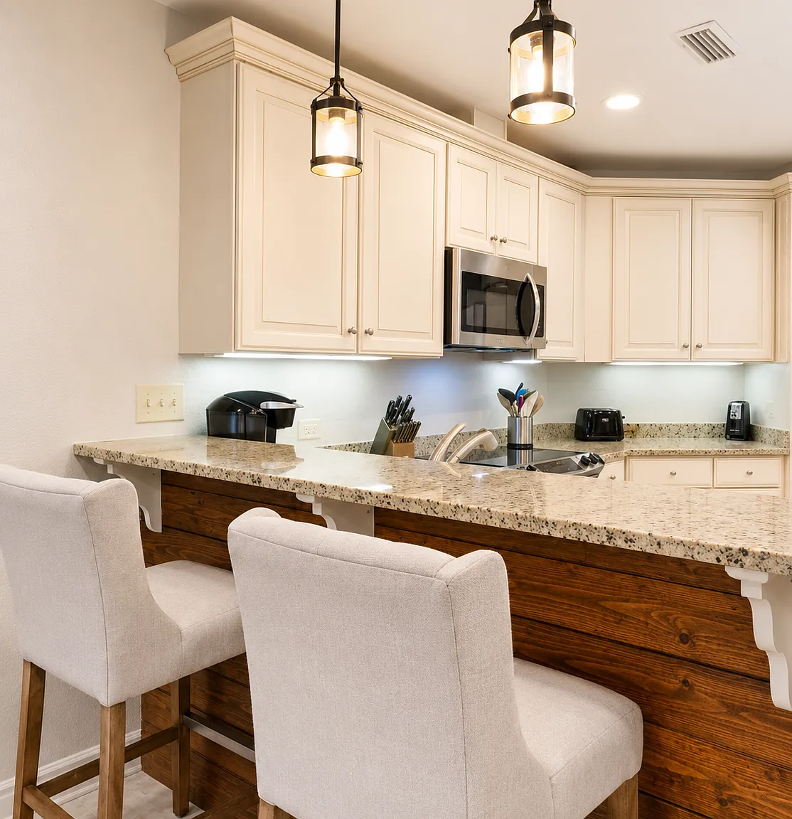 150 Salt Air Dr — Photo 3