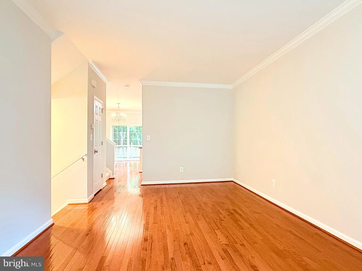 2 bed, 3.5 bath, 1702 sqft, $3,500 — Photo 3