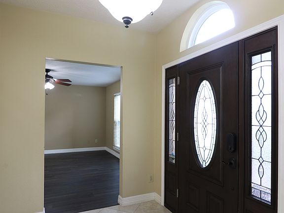 3rd image of 2619 Hidden Garden Dr