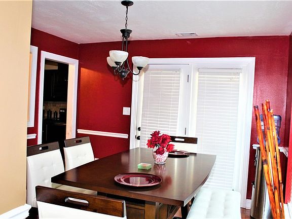 5th image of 2897 Pepperdine Dr