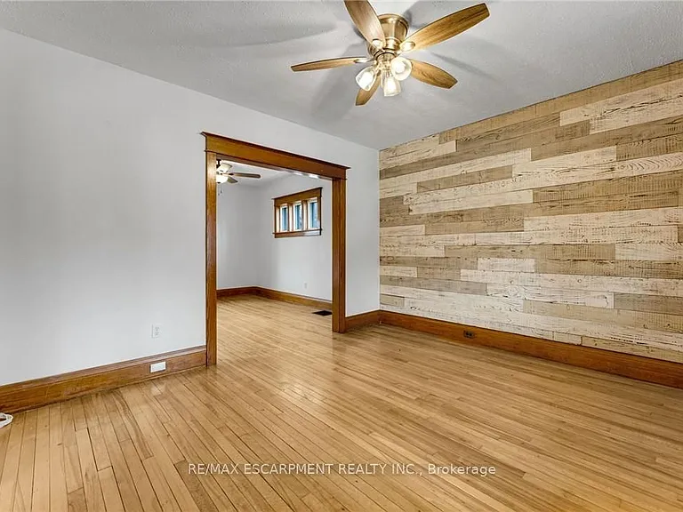 112 Oakland Ave — Photo 6