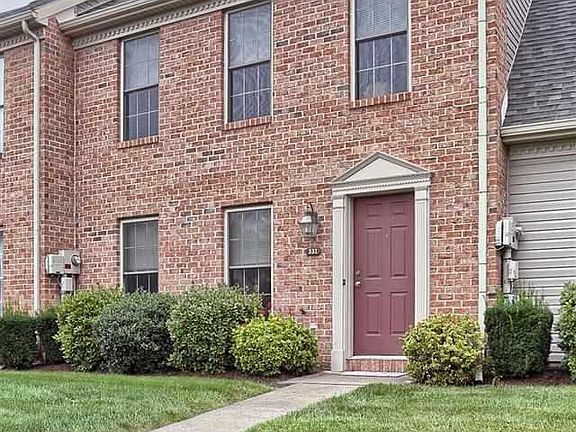 2nd image of 331 Stonehedge Ln