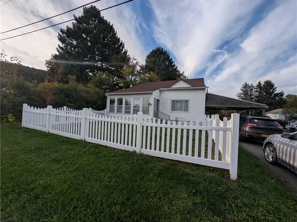105 Nancy St, Elmira, NY 14903