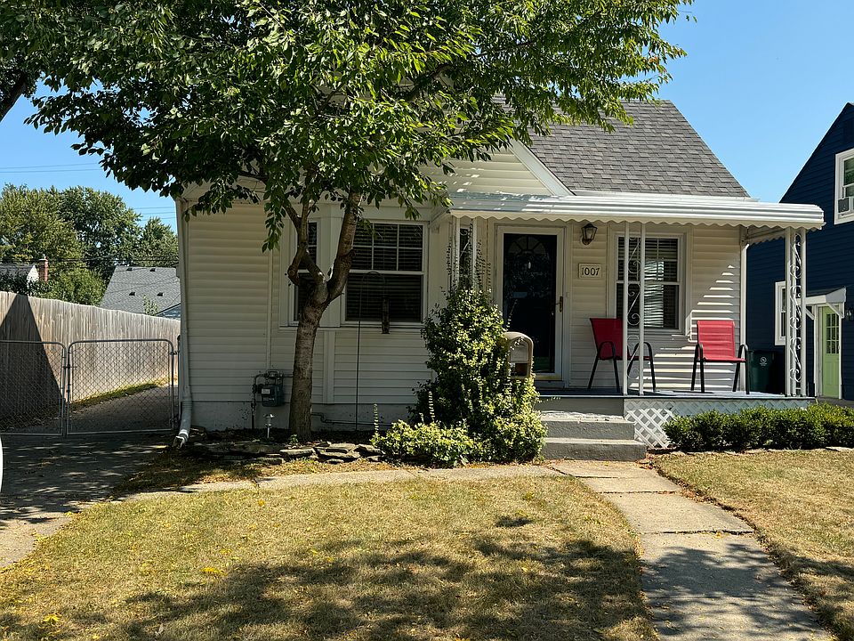 1st image of 1007 McLean Ave