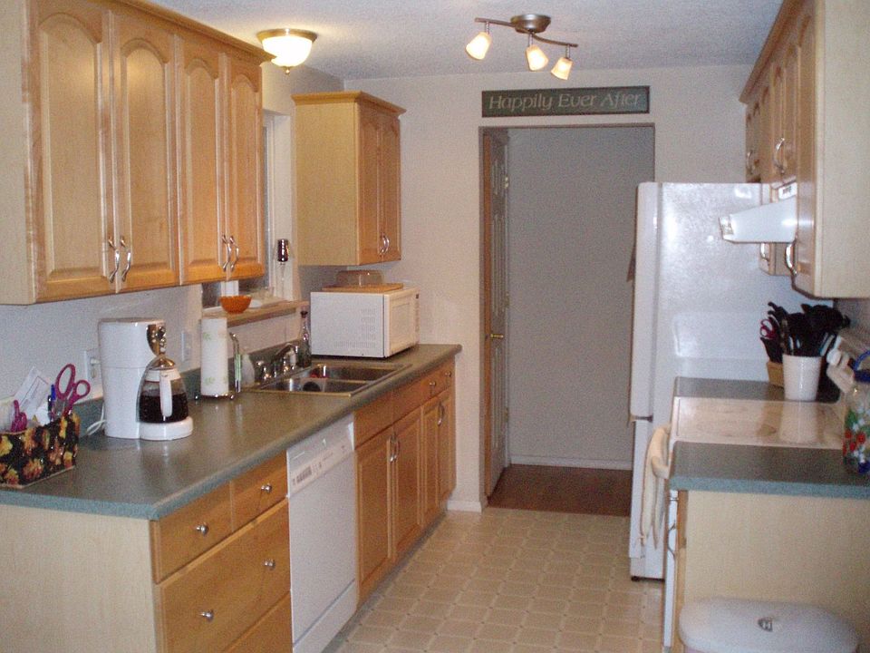 1st image of 21412 121st Street Ct E