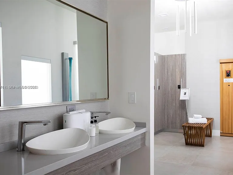 4775 Collins Ave #1806 — Photo 52