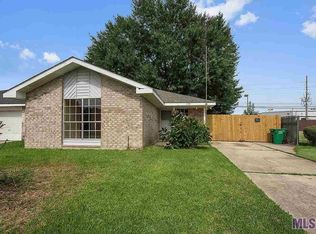 2424 N Sugar Ridge Dr, La Place, LA 70068